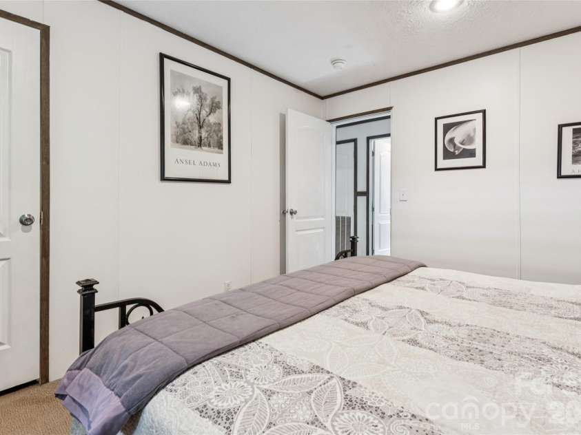 525 Haviture Way, Gastonia, NC 28056.  MLS# CAR4388417, YatesRealty ID 32281. Bedroom