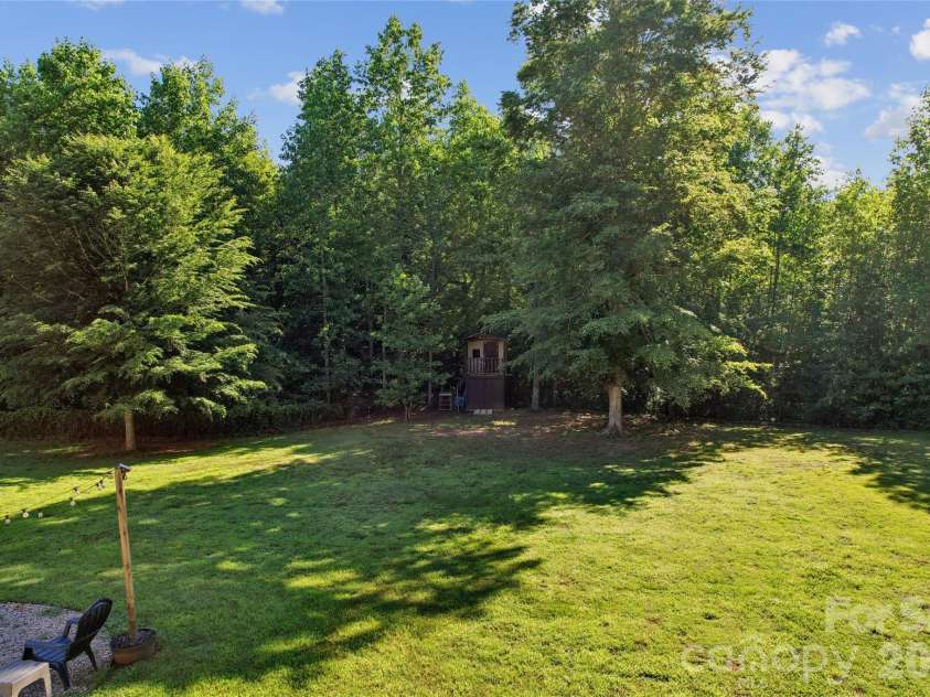 525 Haviture Way, Gastonia, NC 28056.  MLS# CAR4388417, YatesRealty ID 32281. Property ariel