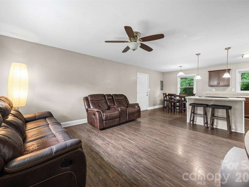 3753 Jenkins Road, Clover, SC 29710.  MLS# CAR4391594, YatesRealty ID 32283. 