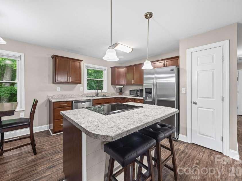 3753 Jenkins Road, Clover, SC 29710.  MLS# CAR4391594, YatesRealty ID 32283. 