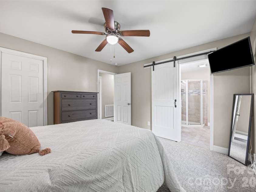 3753 Jenkins Road, Clover, SC 29710.  MLS# CAR4391594, YatesRealty ID 32283. 