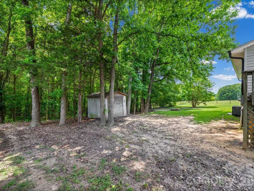 3753 Jenkins Road, Clover, SC 29710.  MLS# CAR4391594, YatesRealty ID 32283. 