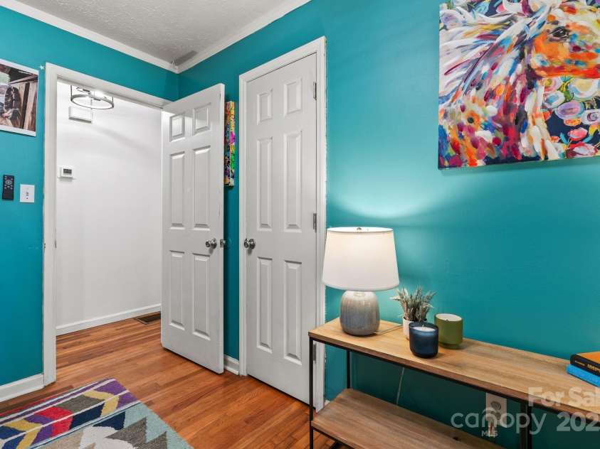 207 Oconeechee Avenue, Black Mountain, NC 28711.  MLS# CAR4290585, YatesRealty ID 32284. Hardwood Floors * Good -Sized Closet