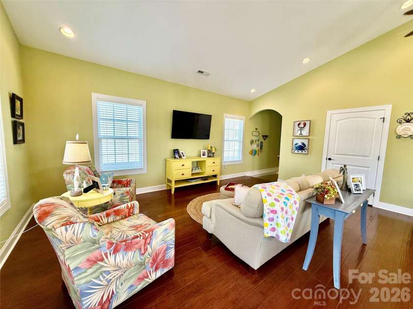 1965 24th Avenue, North Myrtle Beach, SC 29582.  MLS# CAR4362359, YatesRealty ID 32285. 