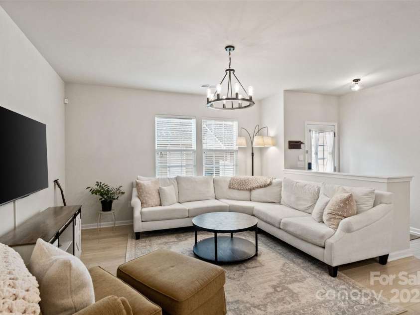 925 Cobbled Way, Fort Mill, SC 29715.  MLS# CAR4292216, YatesRealty ID 32285. 