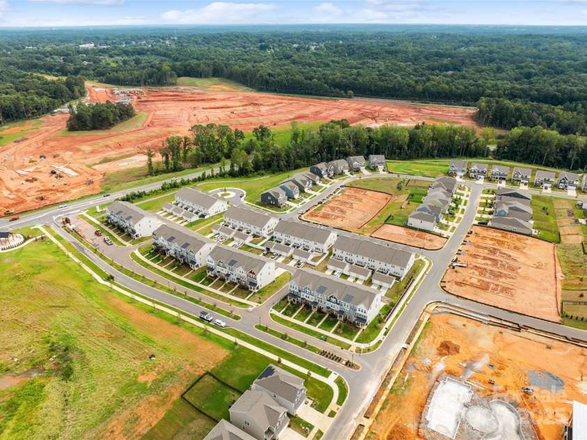 925 Cobbled Way, Fort Mill, SC 29715.  MLS# CAR4292216, YatesRealty ID 32285. 
