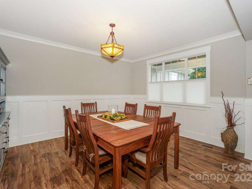 138 Waterbury Drive, Mooresville, NC 28117.  MLS# CAR4289133, YatesRealty ID 32286. 