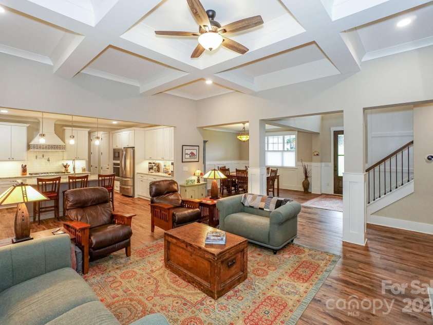 138 Waterbury Drive, Mooresville, NC 28117.  MLS# CAR4289133, YatesRealty ID 32286. 