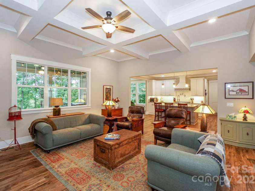 138 Waterbury Drive, Mooresville, NC 28117.  MLS# CAR4289133, YatesRealty ID 32286. 