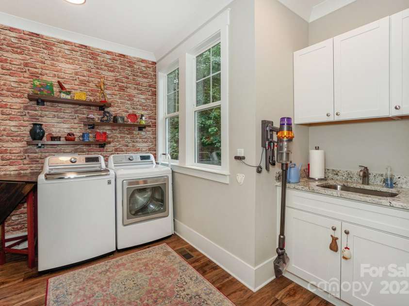 138 Waterbury Drive, Mooresville, NC 28117.  MLS# CAR4289133, YatesRealty ID 32286. 