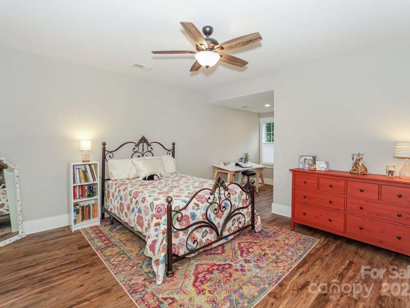138 Waterbury Drive, Mooresville, NC 28117.  MLS# CAR4289133, YatesRealty ID 32286. 