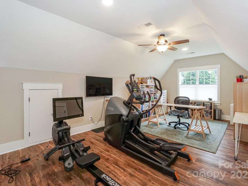 138 Waterbury Drive, Mooresville, NC 28117.  MLS# CAR4289133, YatesRealty ID 32286. 