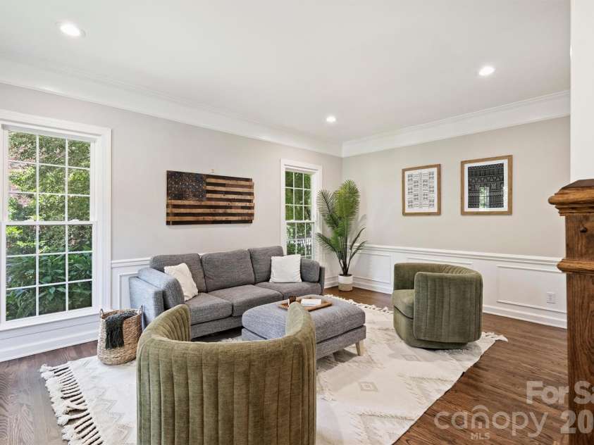 5319 Piper Glen Drive, Charlotte, NC 28277.  MLS# CAR4389284, YatesRealty ID 32287. 