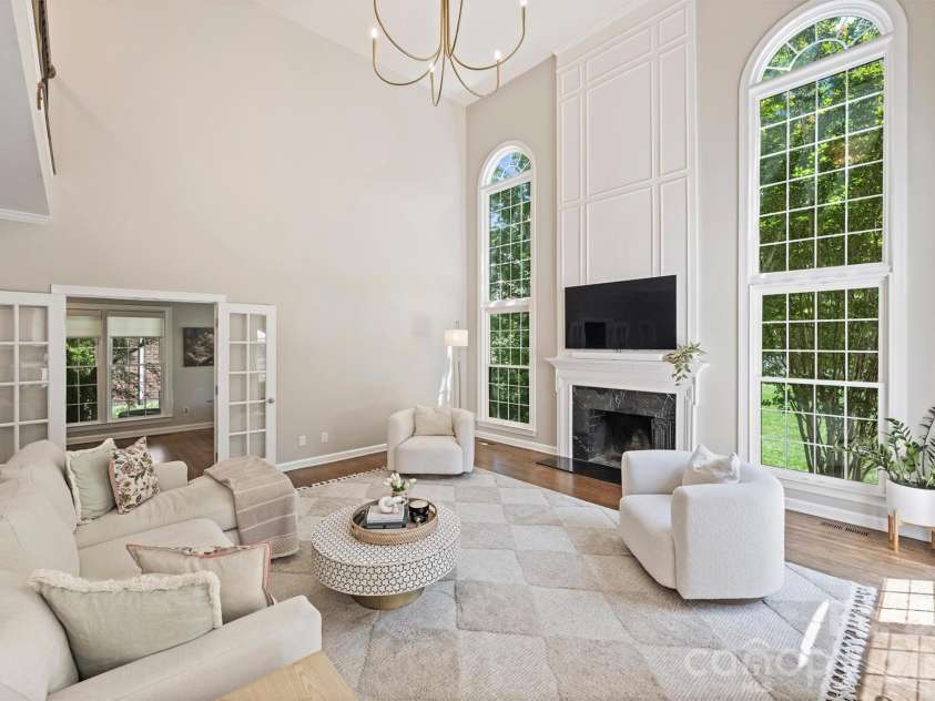 5319 Piper Glen Drive, Charlotte, NC 28277.  MLS# CAR4389284, YatesRealty ID 32287. 