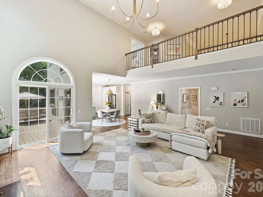 5319 Piper Glen Drive, Charlotte, NC 28277.  MLS# CAR4389284, YatesRealty ID 32287. 