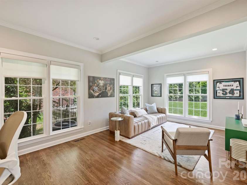 5319 Piper Glen Drive, Charlotte, NC 28277.  MLS# CAR4389284, YatesRealty ID 32287. 