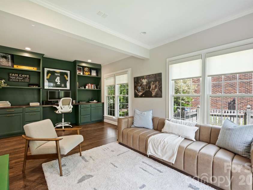 5319 Piper Glen Drive, Charlotte, NC 28277.  MLS# CAR4389284, YatesRealty ID 32287. 