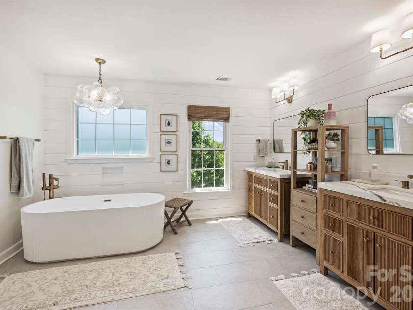 5319 Piper Glen Drive, Charlotte, NC 28277.  MLS# CAR4389284, YatesRealty ID 32287. 