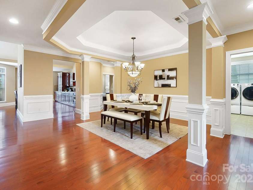 6011 Berewick Commons Parkway, Charlotte, NC 28278.  MLS# CAR4290443, YatesRealty ID 32287. 
