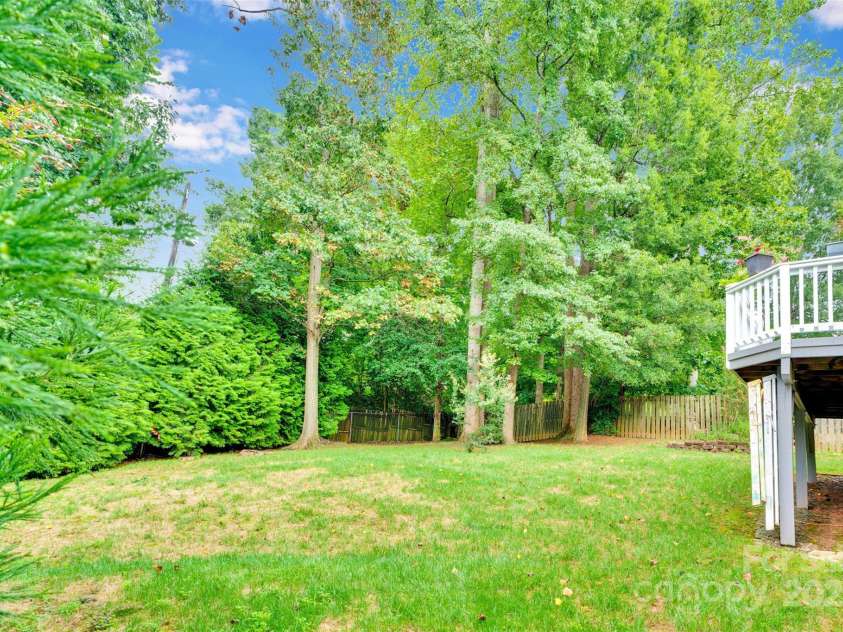 10837 Wilklee Drive, Charlotte, NC 28277.  MLS# CAR4291403, YatesRealty ID 32289. Back yard