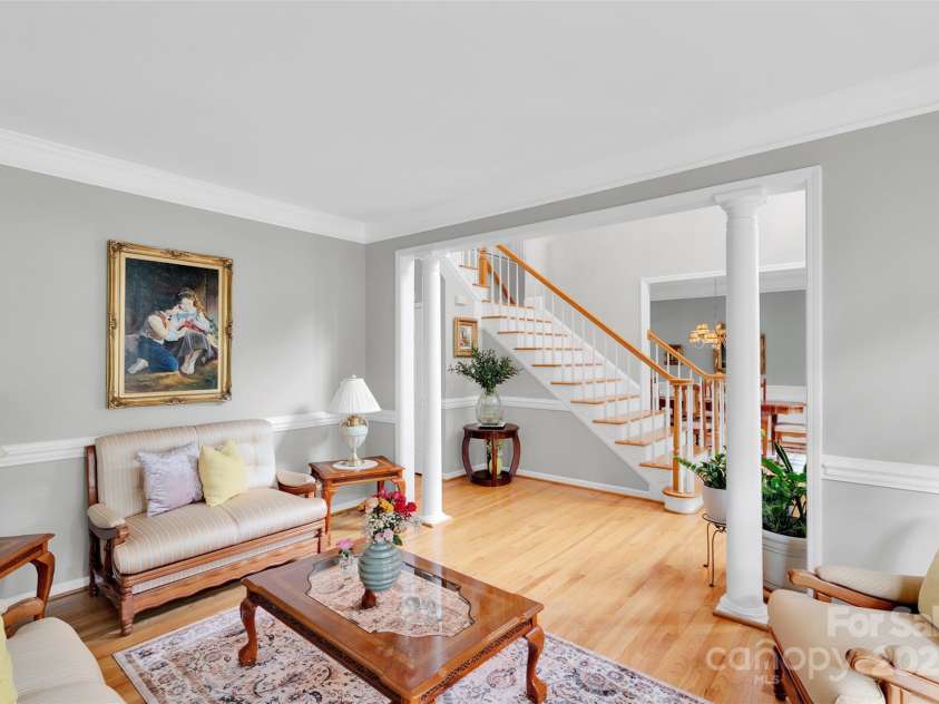 10837 Wilklee Drive, Charlotte, NC 28277.  MLS# CAR4291403, YatesRealty ID 32289. Formal sitting area
