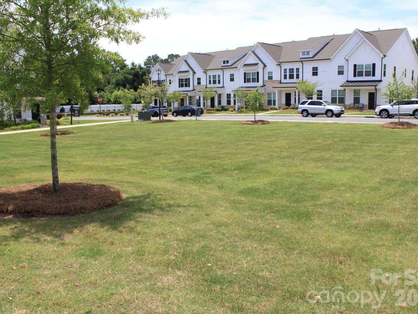 1925 Plath Top Road, Rock Hill, SC 29732.  MLS# CAR4395666, YatesRealty ID 32289. Additional parking