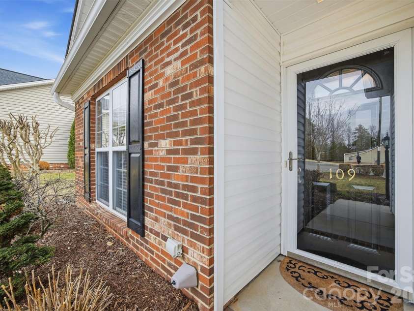109 Morgan Trace Drive, Valdese, NC 28690.  MLS# CAR4350073, YatesRealty ID 3229. 