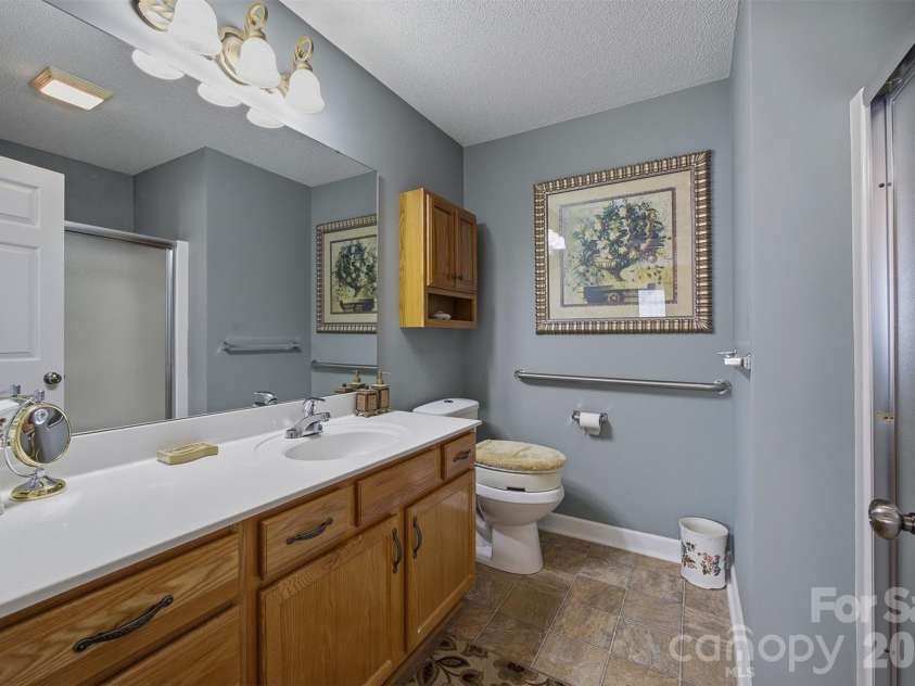 109 Morgan Trace Drive, Valdese, NC 28690.  MLS# CAR4350073, YatesRealty ID 3229. Primary Bathroom