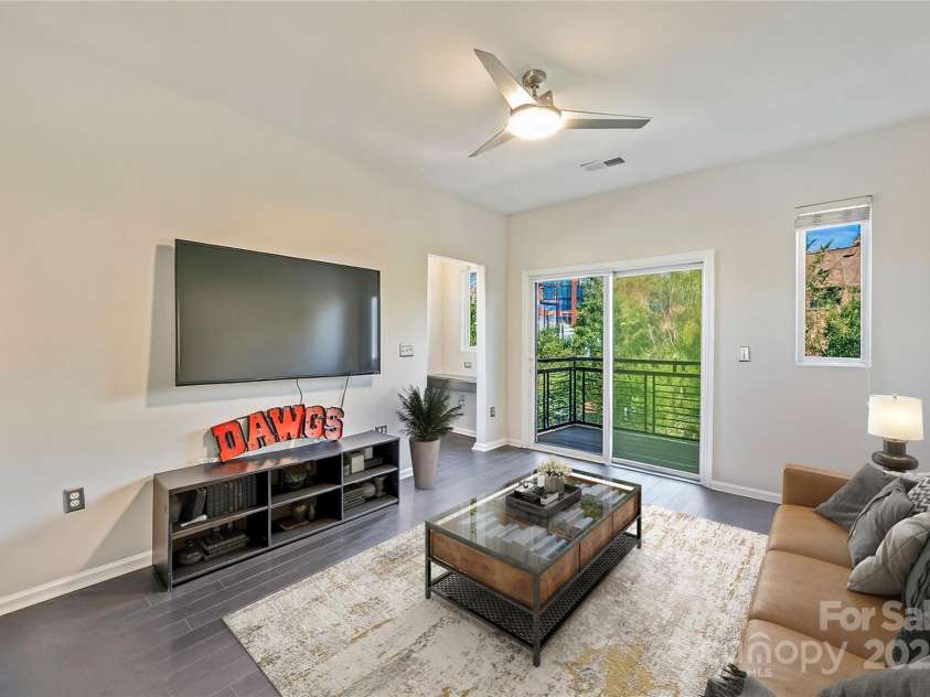 1425 Camden Road, Charlotte, NC 28203.  MLS# CAR4311487, YatesRealty ID 3229. Living room with new floors