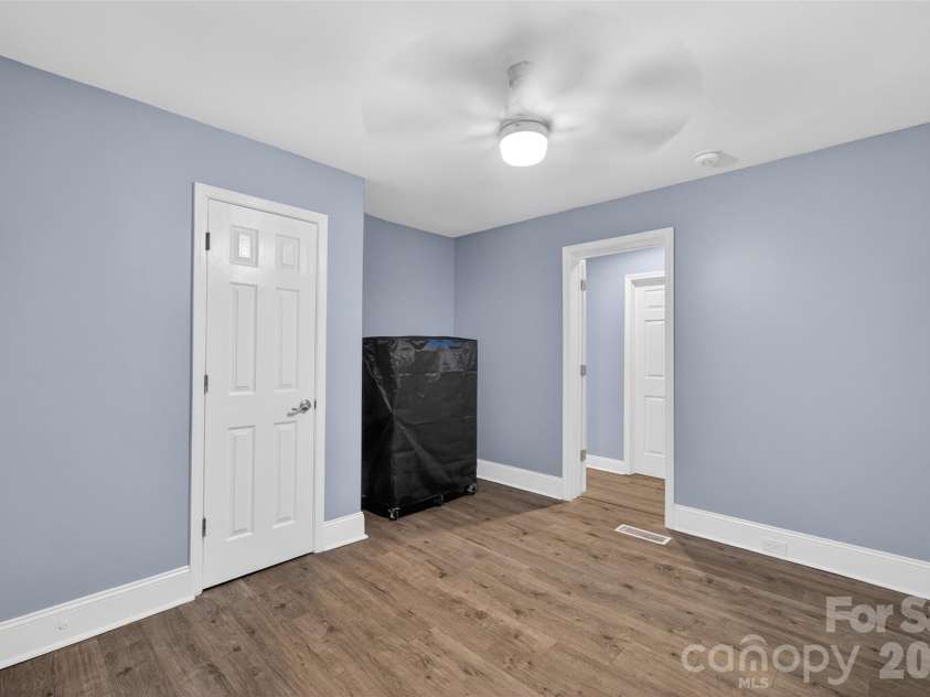 2432 Oakwood Circle, Rock Hill, SC 29732.  MLS# CAR4388261, YatesRealty ID 32290. 
