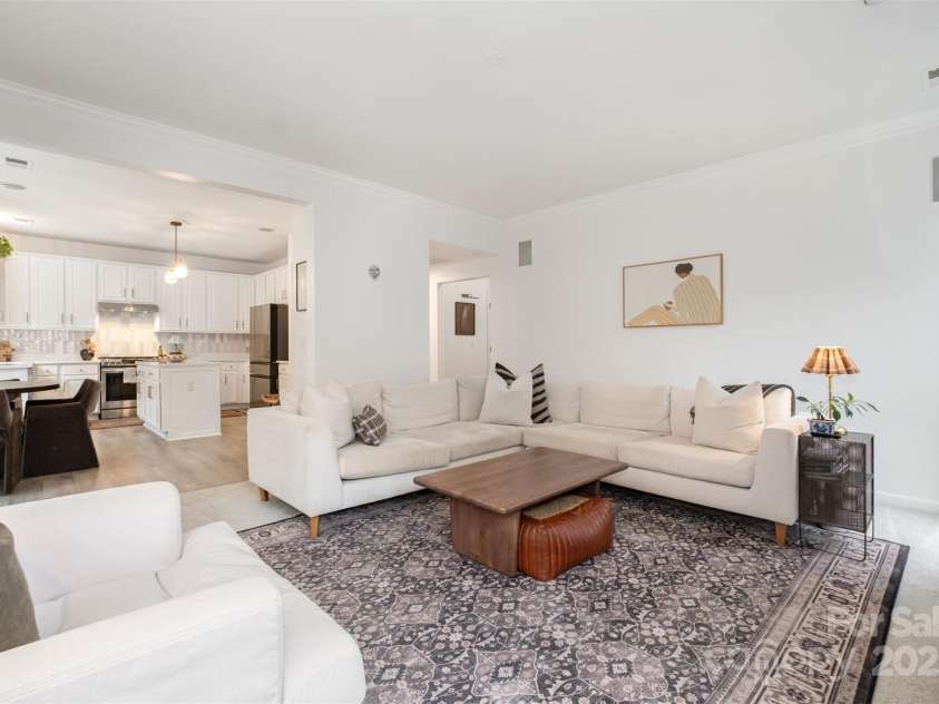 2435 Alaqua Court, Matthews, NC 28105.  MLS# CAR4287822, YatesRealty ID 32291. 