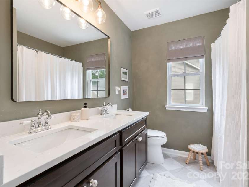 2435 Alaqua Court, Matthews, NC 28105.  MLS# CAR4287822, YatesRealty ID 32291. 