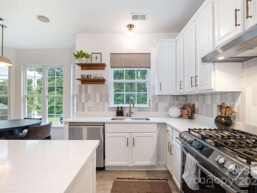 2435 Alaqua Court, Matthews, NC 28105.  MLS# CAR4287822, YatesRealty ID 32291. 