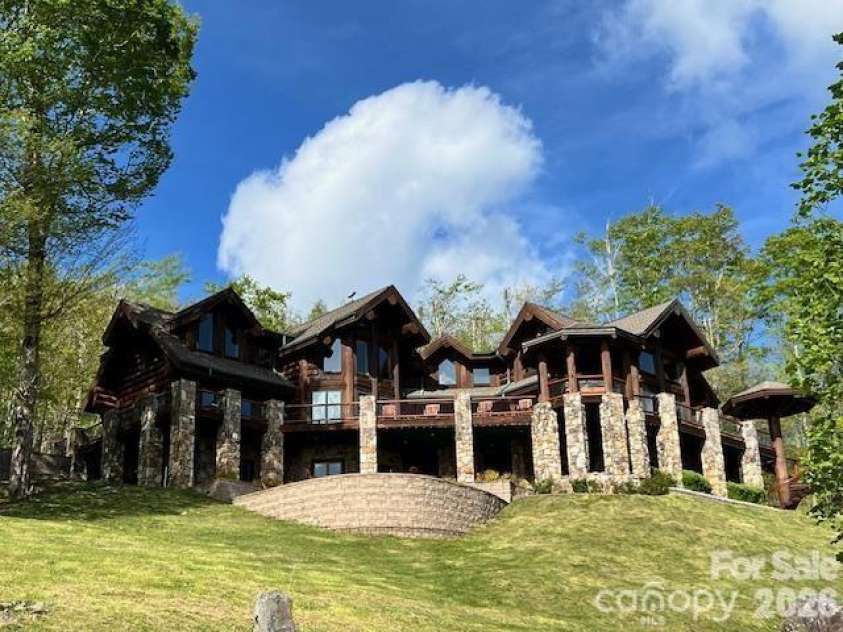 51 Airport Road, Mars Hill, NC 28754.  MLS# CAR4395052, YatesRealty ID 32292. DAY TIME VIEW