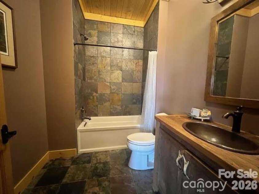 51 Airport Road, Mars Hill, NC 28754.  MLS# CAR4395052, YatesRealty ID 32292. LL - FULLBATH