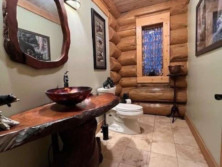 51 Airport Road, Mars Hill, NC 28754.  MLS# CAR4395052, YatesRealty ID 32292. MAIN - HALFBATH