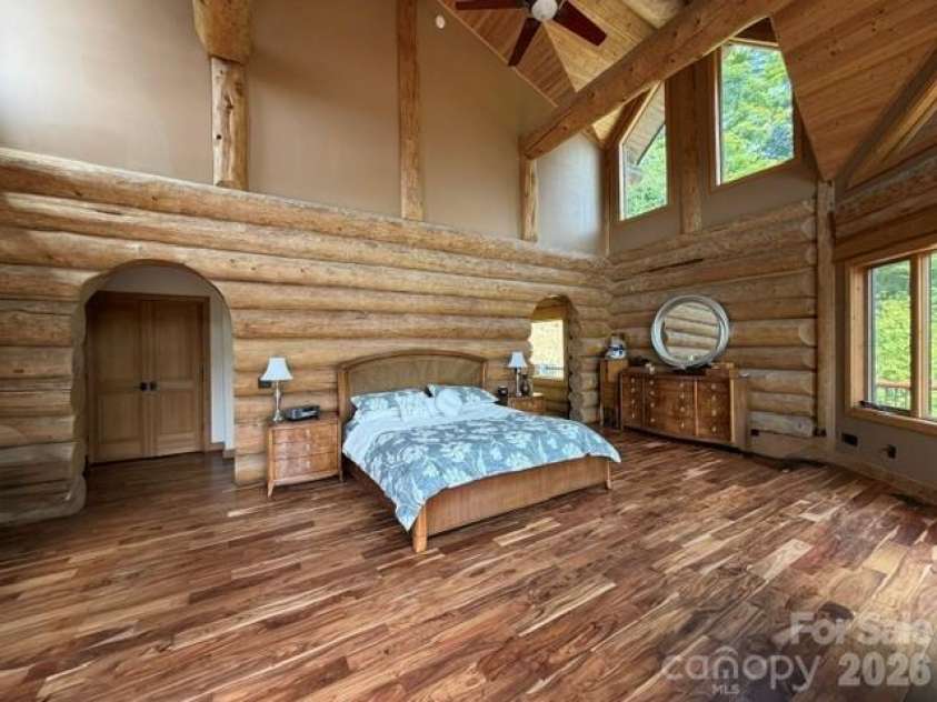 51 Airport Road, Mars Hill, NC 28754.  MLS# CAR4395052, YatesRealty ID 32292. PRIMARY BDRM - DBL ARCHWAYS