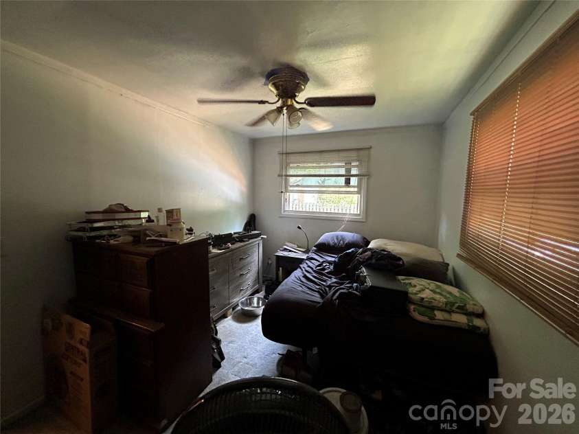 1035 Nations Drive, Charlotte, NC 28217.  MLS# CAR4390062, YatesRealty ID 32293. 