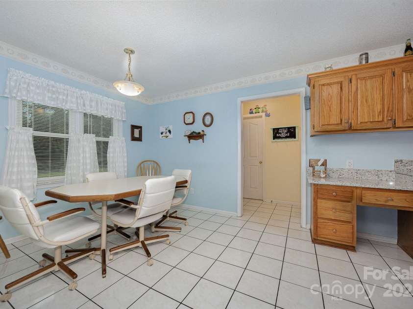 2695 Hill Top Drive, Salisbury, NC 28147.  MLS# CAR4276617, YatesRealty ID 32294. 