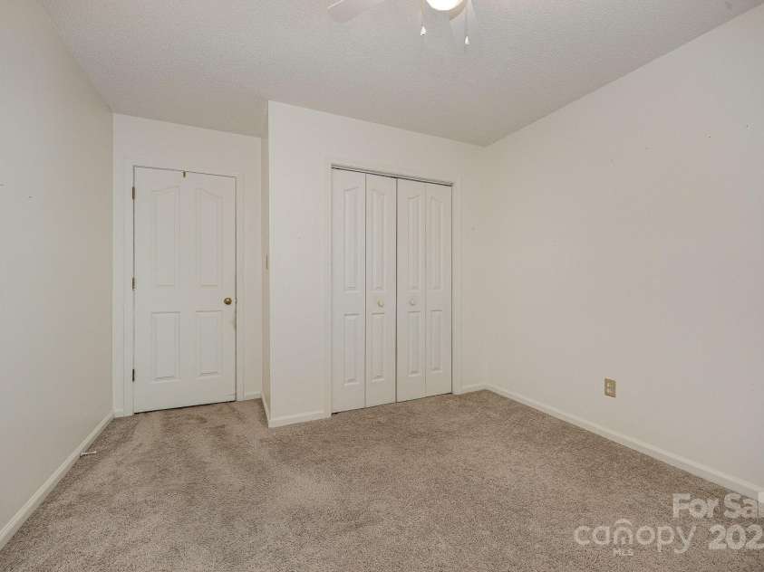 2695 Hill Top Drive, Salisbury, NC 28147.  MLS# CAR4276617, YatesRealty ID 32294. 