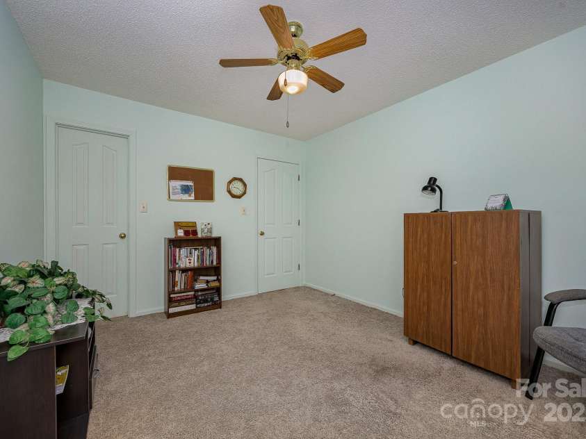 2695 Hill Top Drive, Salisbury, NC 28147.  MLS# CAR4276617, YatesRealty ID 32294. 