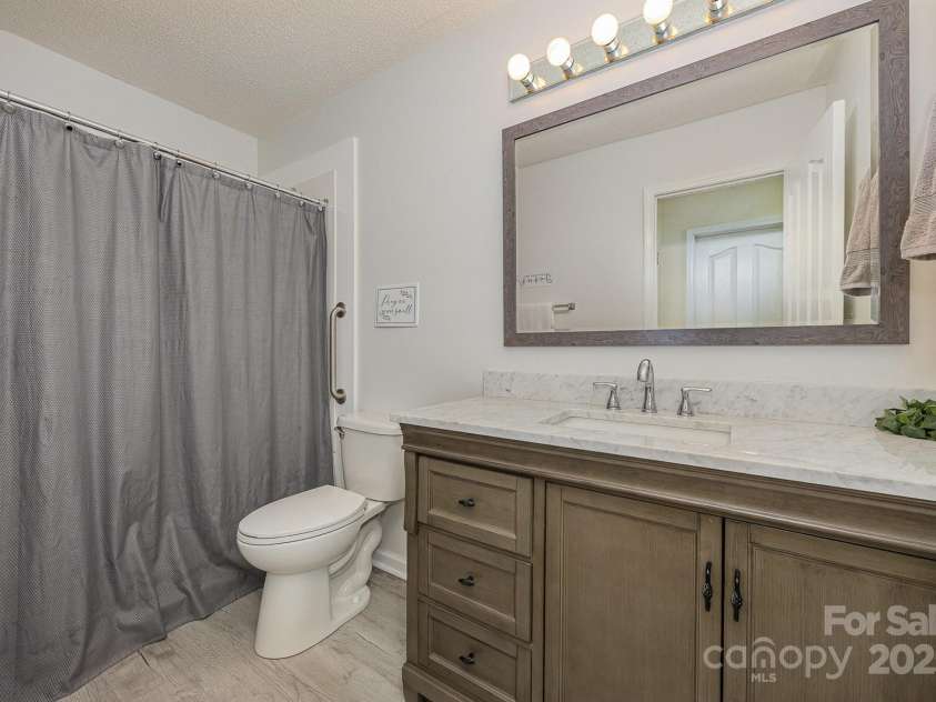 2695 Hill Top Drive, Salisbury, NC 28147.  MLS# CAR4276617, YatesRealty ID 32294. 