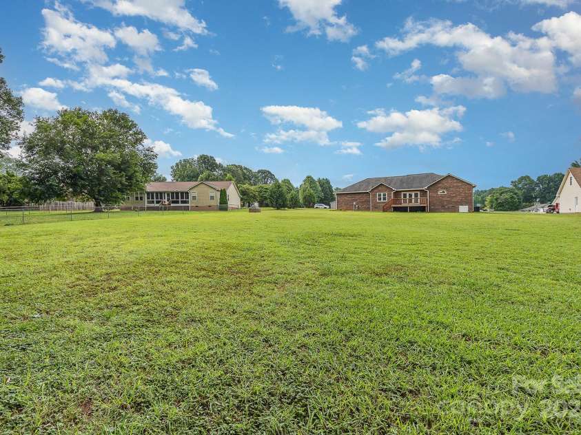 2695 Hill Top Drive, Salisbury, NC 28147.  MLS# CAR4276617, YatesRealty ID 32294. 