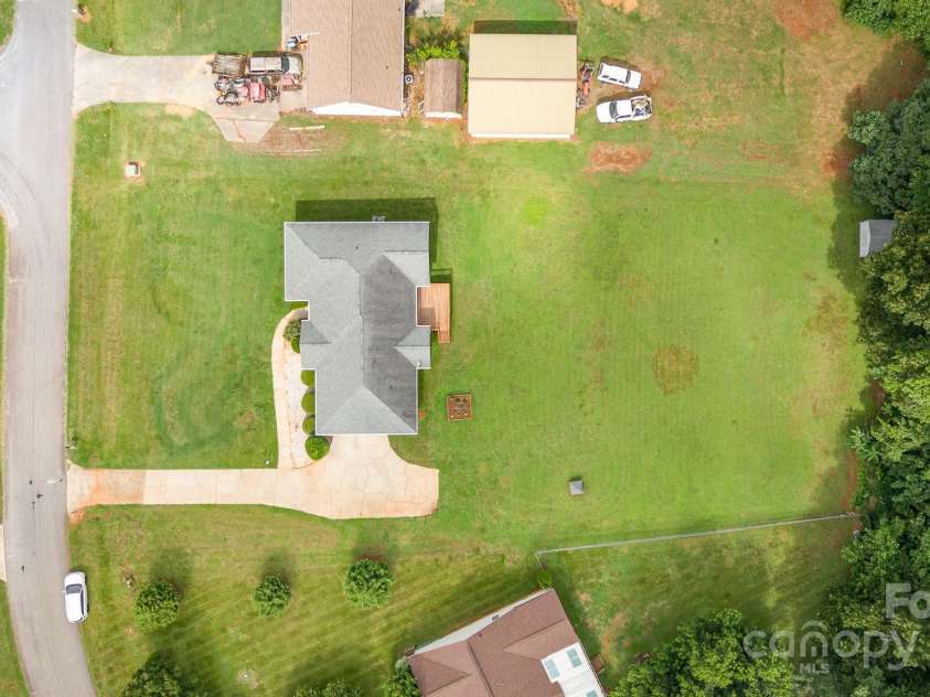 2695 Hill Top Drive, Salisbury, NC 28147.  MLS# CAR4276617, YatesRealty ID 32294. 