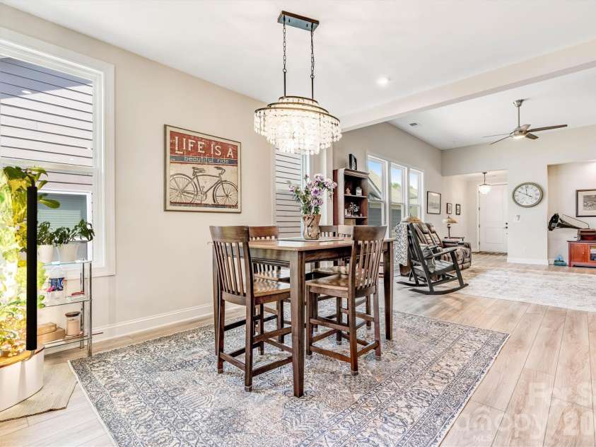6601 Good News Drive, Charlotte, NC 28215.  MLS# CAR4390689, YatesRealty ID 32294. 