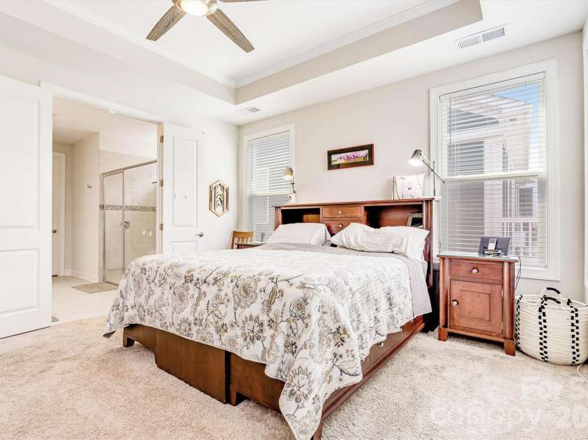 6601 Good News Drive, Charlotte, NC 28215.  MLS# CAR4390689, YatesRealty ID 32294. 