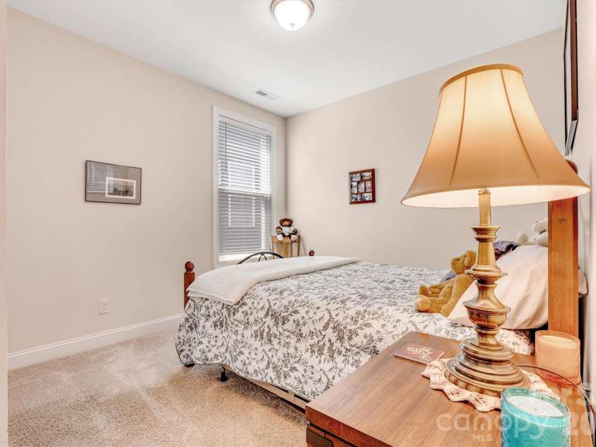 6601 Good News Drive, Charlotte, NC 28215.  MLS# CAR4390689, YatesRealty ID 32294. 