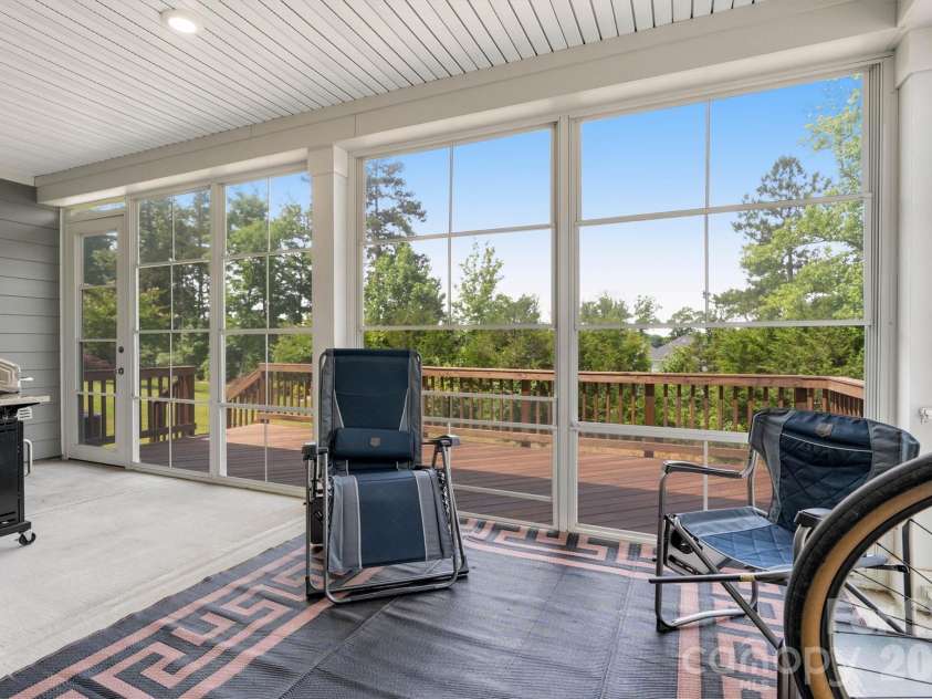 6601 Good News Drive, Charlotte, NC 28215.  MLS# CAR4390689, YatesRealty ID 32294. 