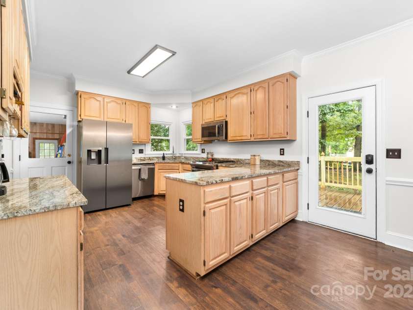 5408 Apple Glen Drive, Harrisburg, NC 28075.  MLS# CAR4273916, YatesRealty ID 32295. Kitchen