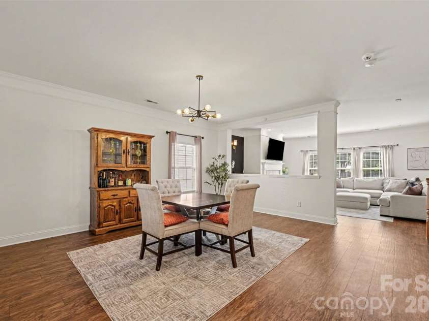 8915 Oransay Way, Charlotte, NC 28278.  MLS# CAR4393957, YatesRealty ID 32295. 